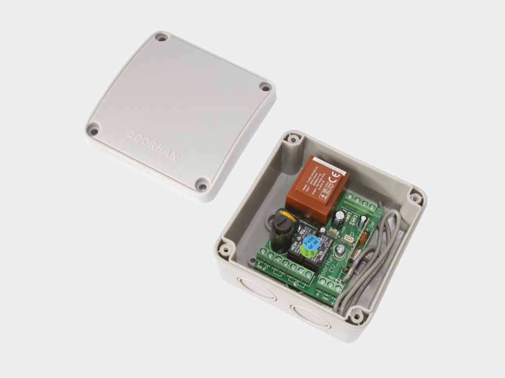 Блок управления серии cv0.1 для дистанционного управления одной роллетой или группой роллет.